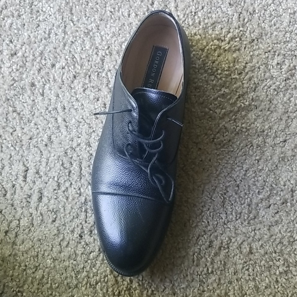 Shoe